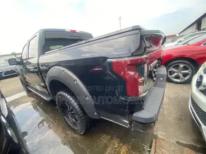 Ford F-150 XLT 4dr SuperCab 4WD 6.5 ft. SB (3.5L 6cyl 6A) 2015 Black