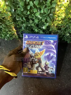 Preownend Ps4 Cd Game Ratchet and Clank
