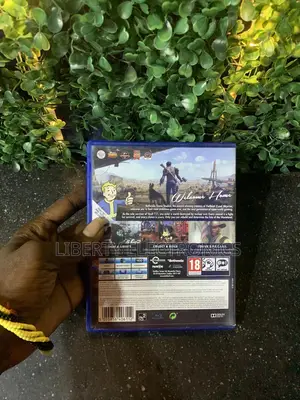 Preowned Playstation4 Cd Game Fallout4