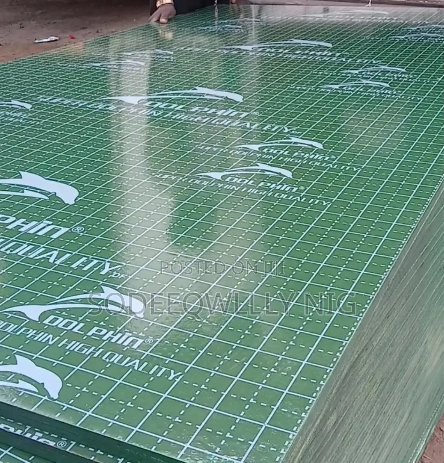 Dolphin Marine Board