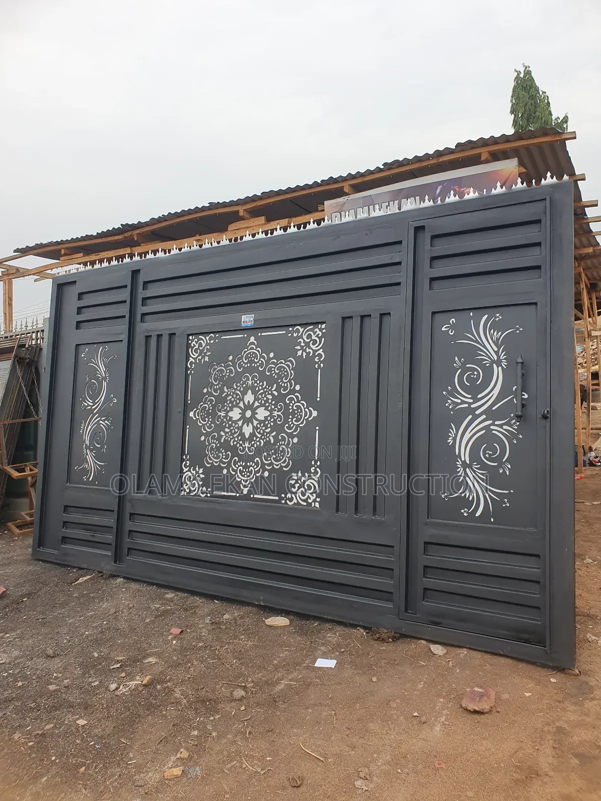 Luxury Laser Cut Design Sliding Gate