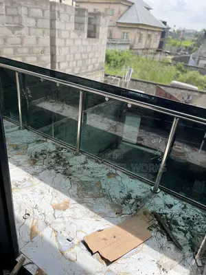 Glass Bankonly 10mm Thickness