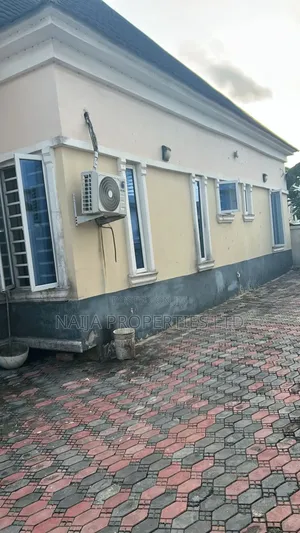 3bdrm Bungalow in Oakland Garden, Sangotedo for sale