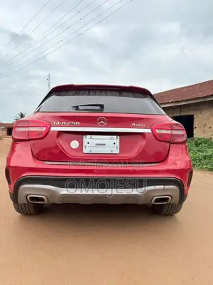 Mercedes-Benz GLA 250 2016 Red
