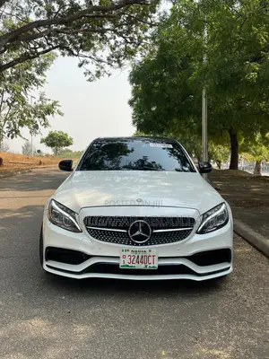 Mercedes-Benz C450 2016 White