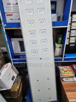 100w All-in-one Wakatek Solar Street Light