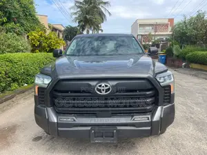 Toyota Tundra 2022 Gray