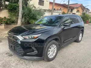 Toyota Grand Highlander XLE AWD 2024 Black
