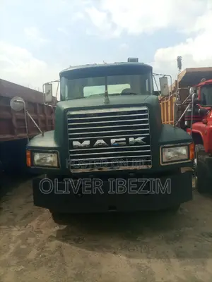 C.H. Tractor Head