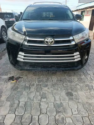 Toyota Highlander LE 4dr SUV AWD (3.5L 6cyl 6A) 2015 Black