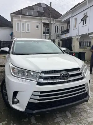 Toyota Highlander XLE 2019 White