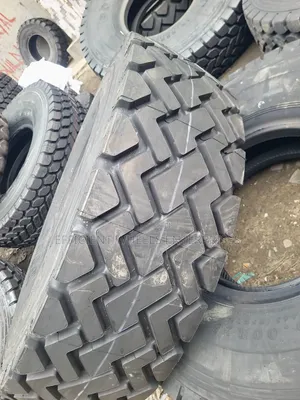 18.00-25 or 505/95r25 Boto Crane Tyres