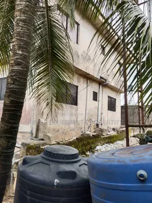 3bdrm Block of Flats in Off Jakpa Road, Warri for sale