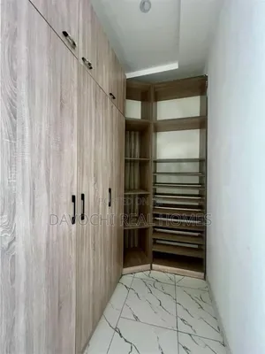 4bdrm Duplex in Lekky County Estate, Lekki for rent