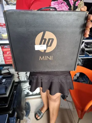 New Laptop HP Mini 210 2GB Intel Atom HDD 250GB