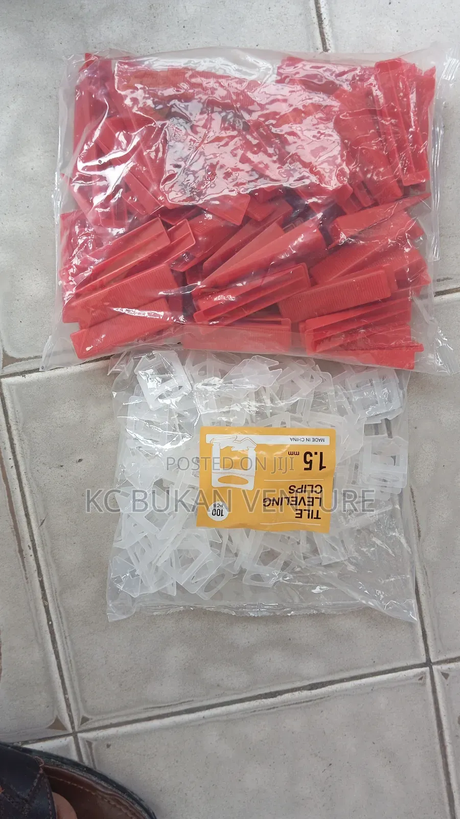 Tile Leaving Clips