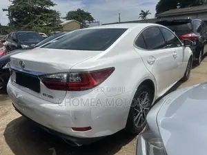 Lexus ES 2016 White