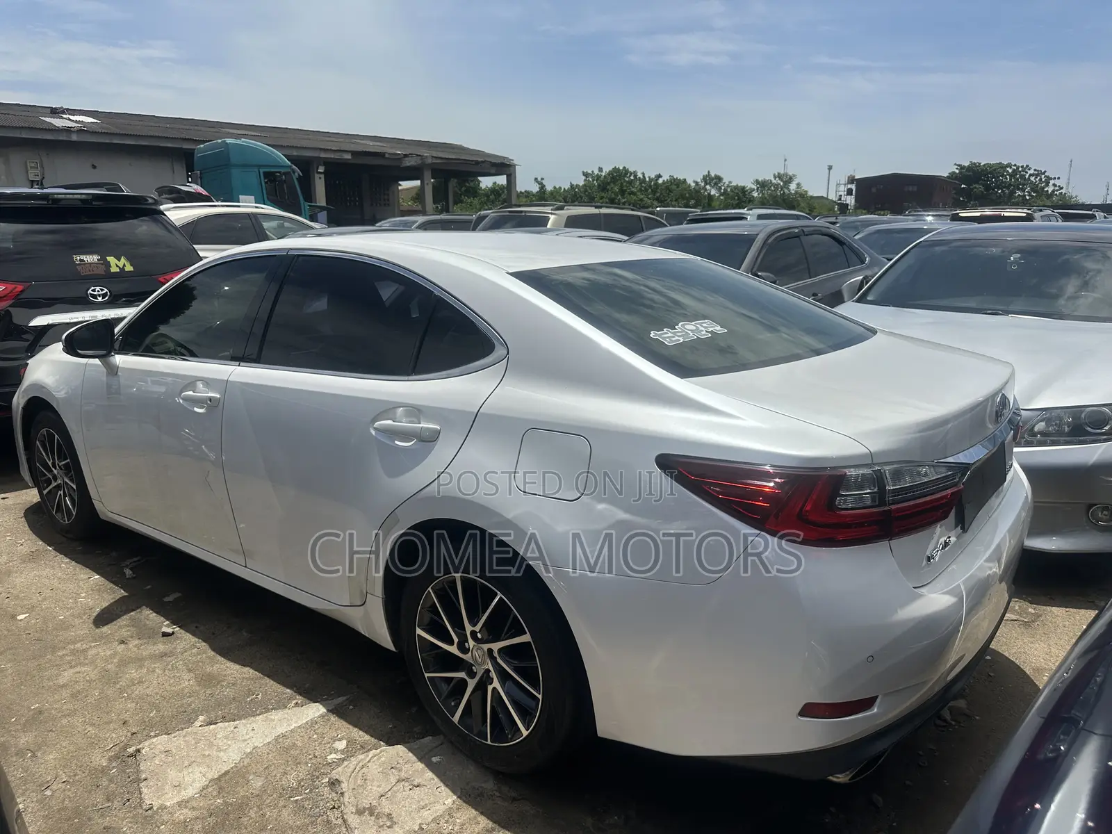 Lexus ES 2016 White