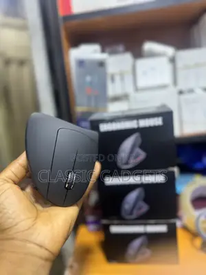 Ergonomic Wireless Gaming Mouse