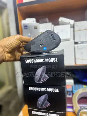 Ergonomic Wireless Gaming Mouse