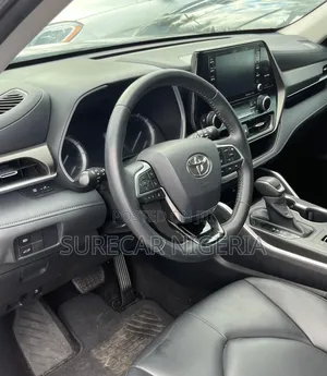 Toyota Highlander 2020 Blue