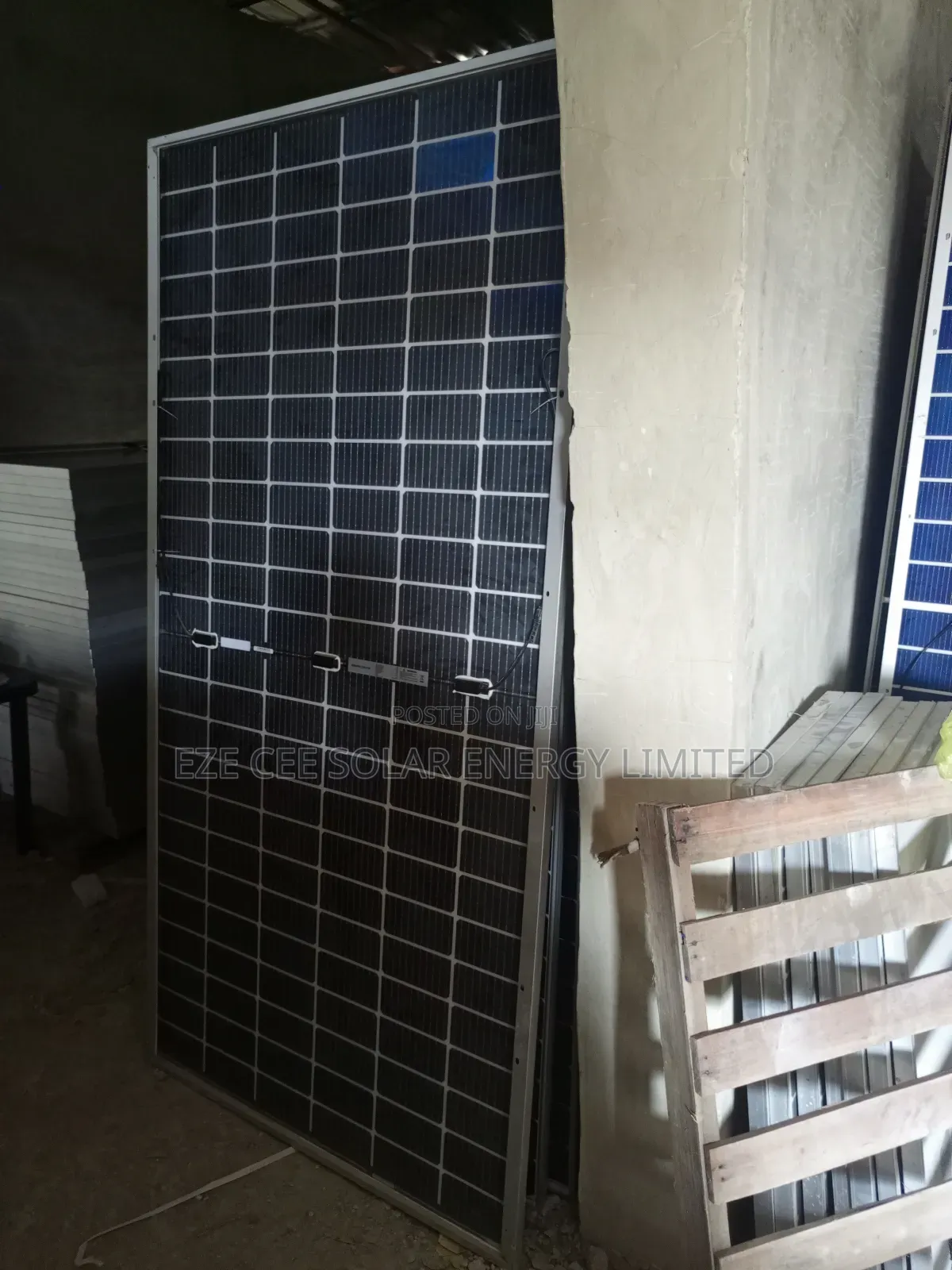 640watts Mono Crystaline Panel