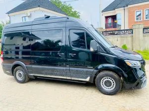 Mercedes-Benz Sprinter 2015 Black