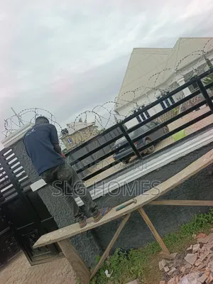 Barb Wire Installation