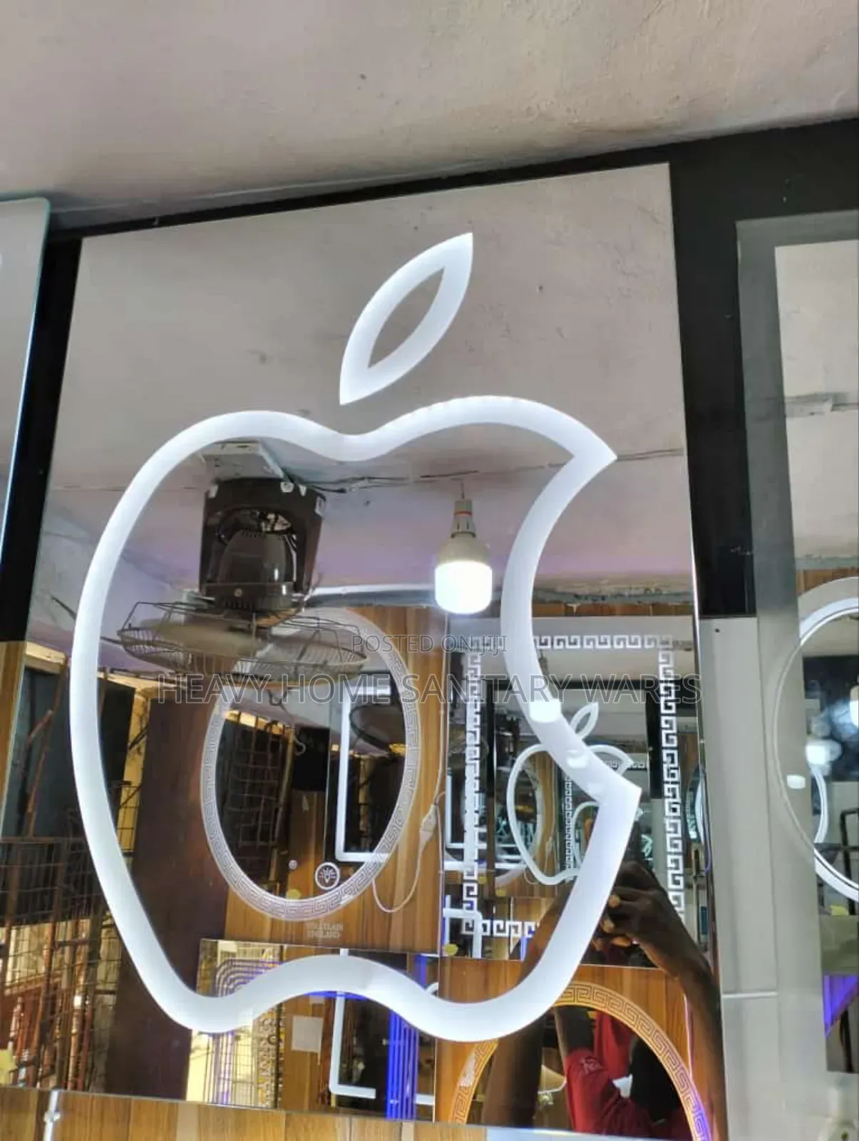 Apple Mirror Design