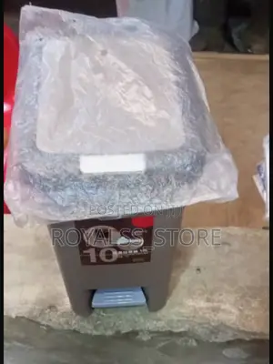Hands-Free Foot Plastic Pedal Waste Bin (Dust Bin)