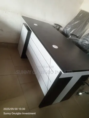 Executive Office Table 1.4meter With Drawers
