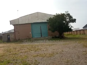 Self Compound Standard Warehouse for Rent at Deidei
