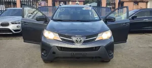 Toyota RAV4 LE 4dr SUV AWD (2.5L 4cyl 6A) 2015 Gray