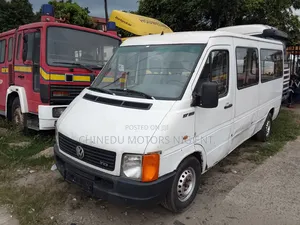 Volkswagen LT 2000 White