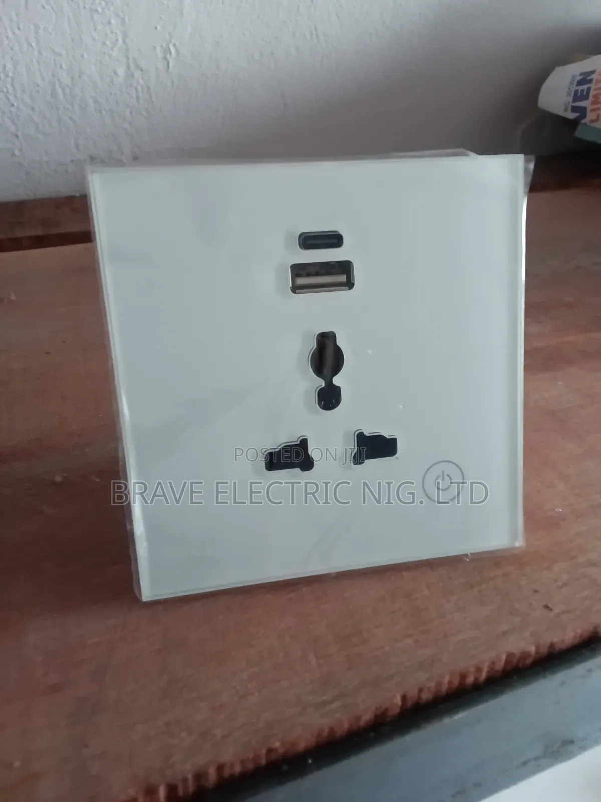 Tuya Wifi Single Socket Usb+ Type C White