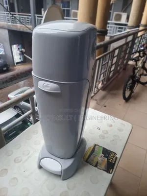 Playtex Diaper Genie Complete With Built Odor Control Antimocrobial