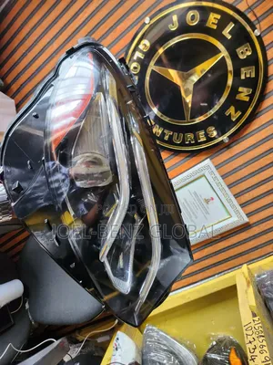 E350 2017 Passenger Side Headlight