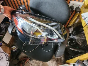 E350 2017 Passenger Side Headlight