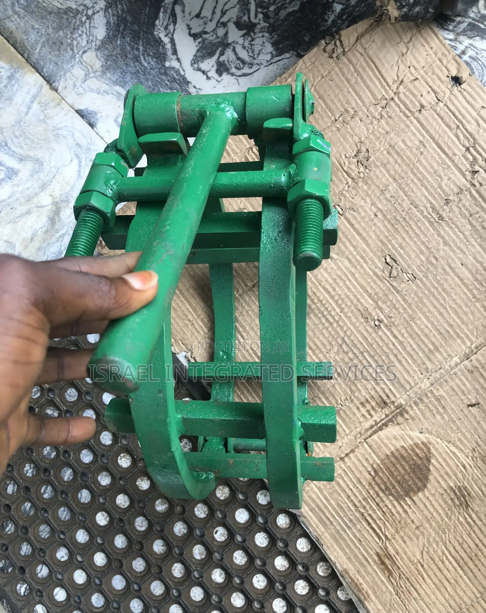 External Pipe Clamp 10”