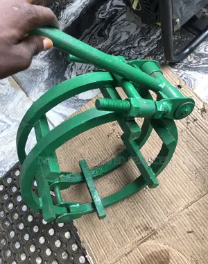 External Pipe Clamp 16”