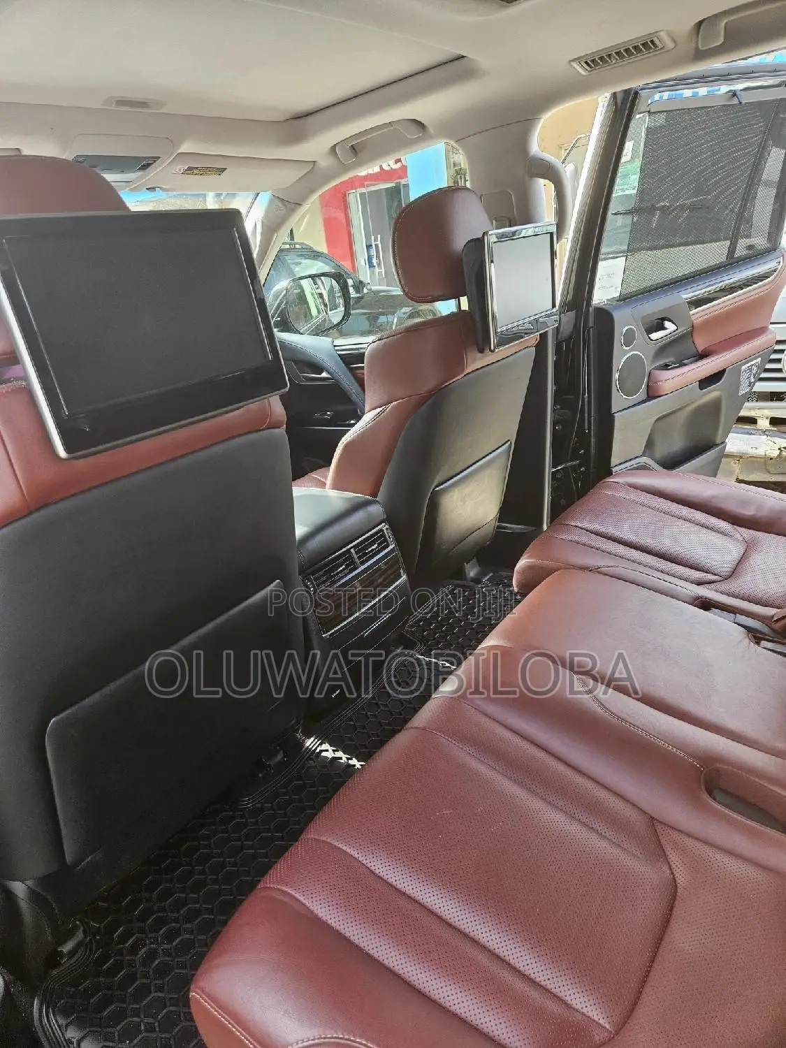 Lexus LX 570 AWD 2016 Black