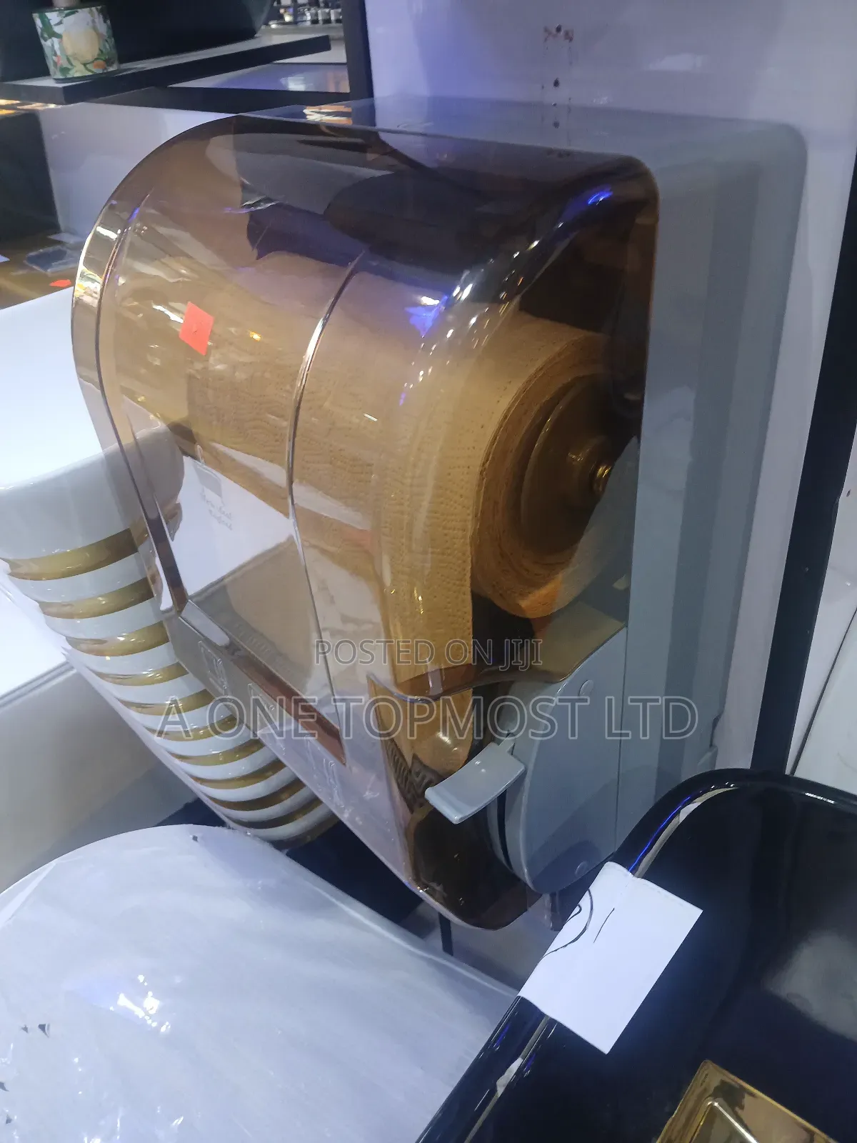 Manual Tissue Dispenser