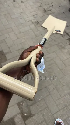 Heavy Duty Shovel