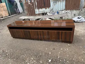5 Feet Tv Shelf