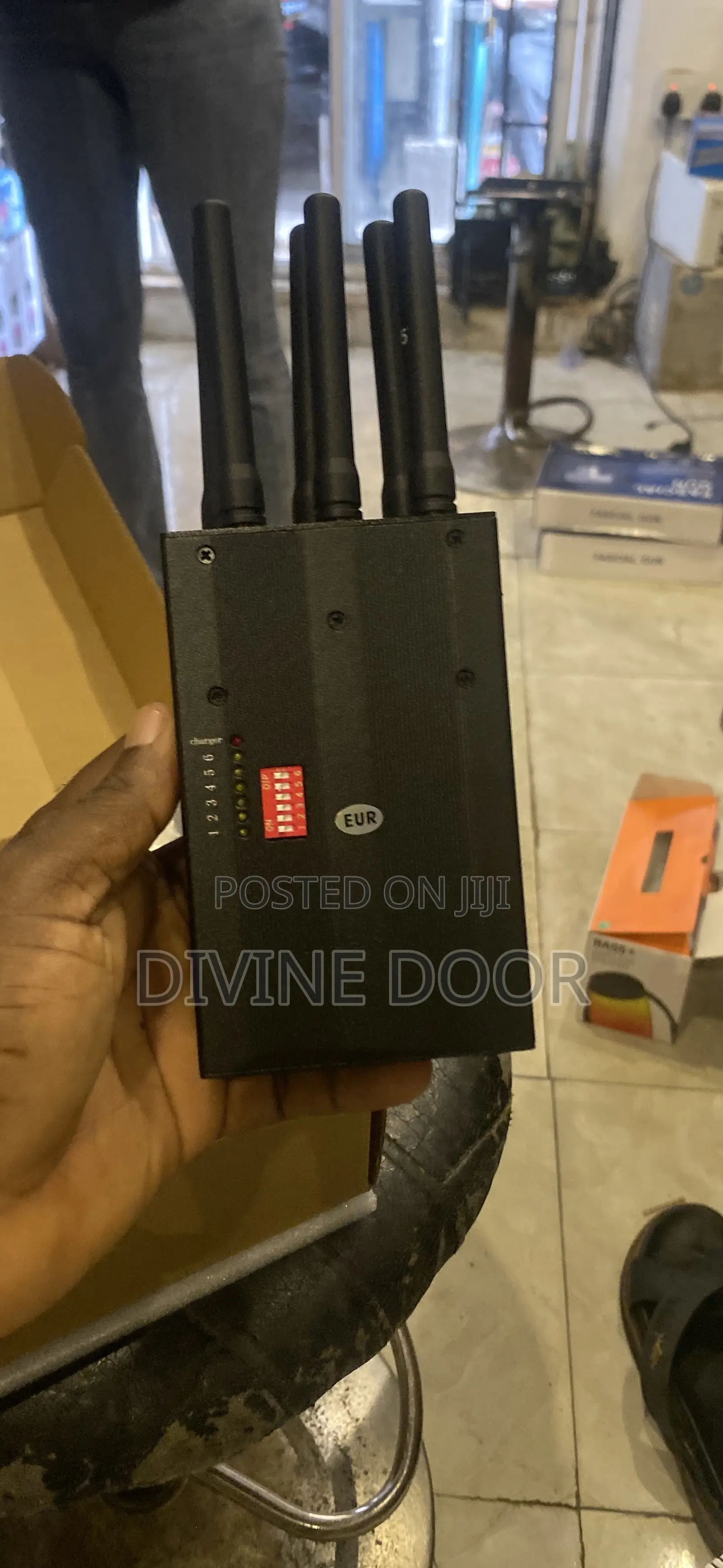 Network Jammer With 6 Poles