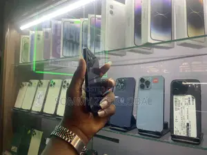 Apple iPhone 12 64 GB Black