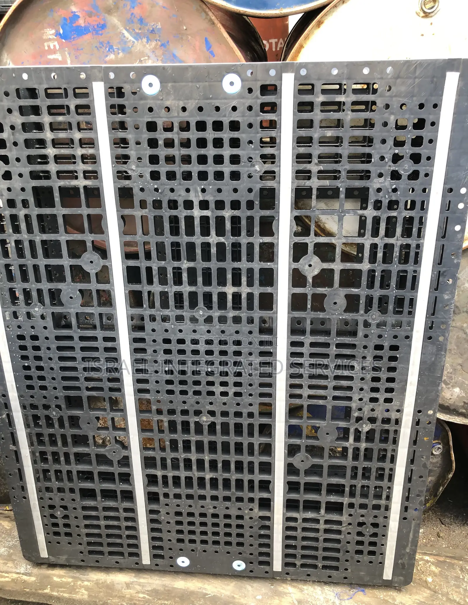 Plastic Pallet 4ft× 3.3