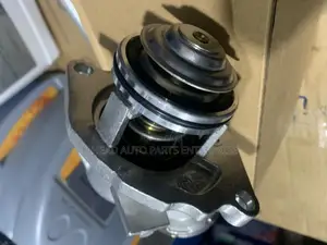 Brand New Thermostat 272 Mercedes Benz