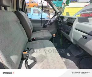 Volkswagen Transporter 2005 Grey