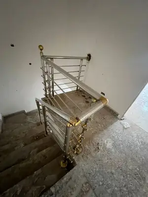 Handrails With Stainless at Mabushi